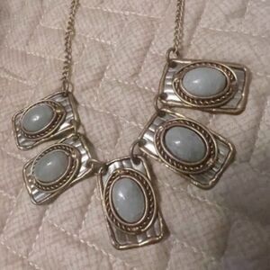 Women statement necklace nwt bohemian silver and turquoise